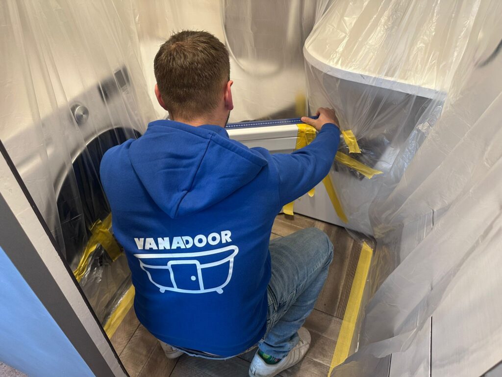 Instalace dvířek do vany VanaDoor